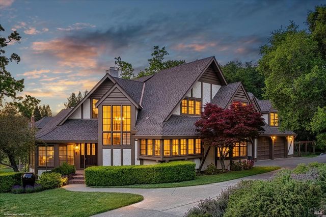 3541 Golf View Ter, Santa Rosa, CA 95405