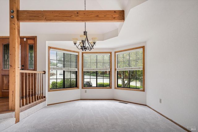 3541 Golf View Ter, Santa Rosa, CA 95405