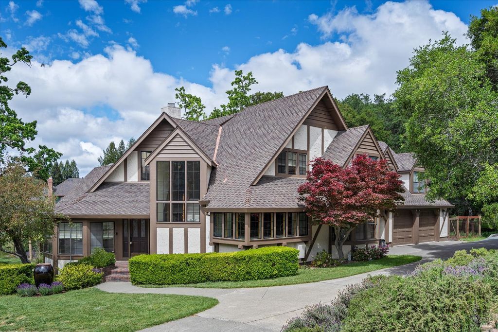 3541 Golf View Ter, Santa Rosa, CA 95405