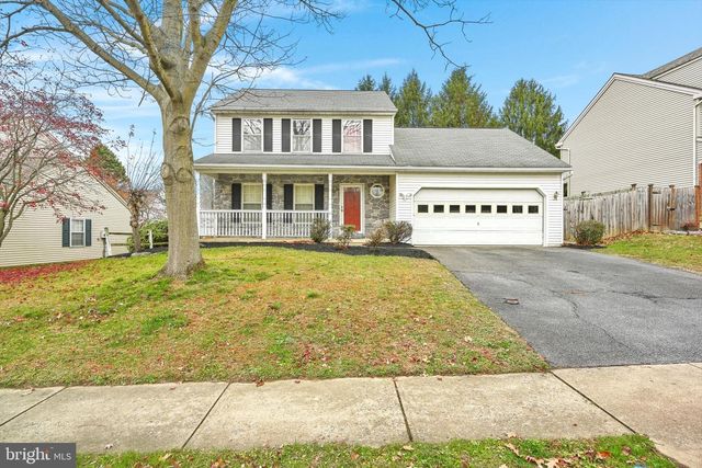 39 MANOR OAKS DR, Millersville, PA 17551