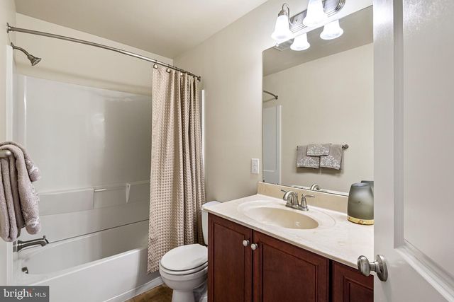 803 SYLVIA WAY, New Castle, DE 19720