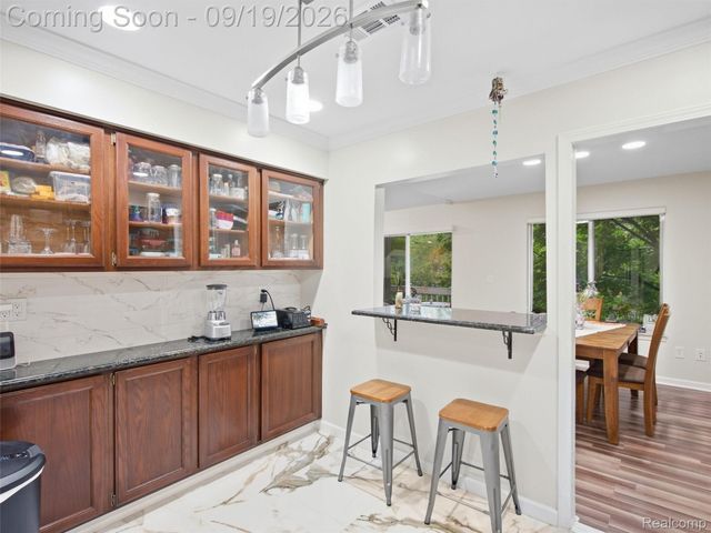 7351 Brynmawr Drive, West Bloomfield Charter Township, MI 48322