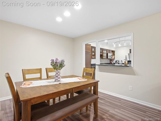 7351 Brynmawr Drive, West Bloomfield Charter Township, MI 48322