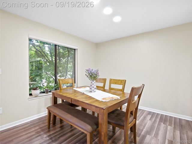 7351 Brynmawr Drive, West Bloomfield Charter Township, MI 48322