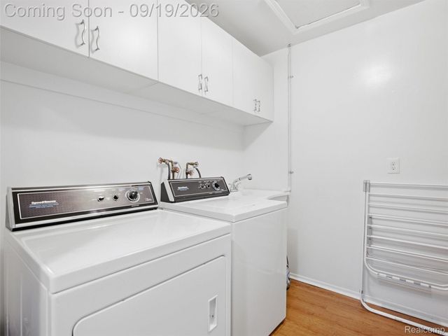 7351 Brynmawr Drive, West Bloomfield Charter Township, MI 48322