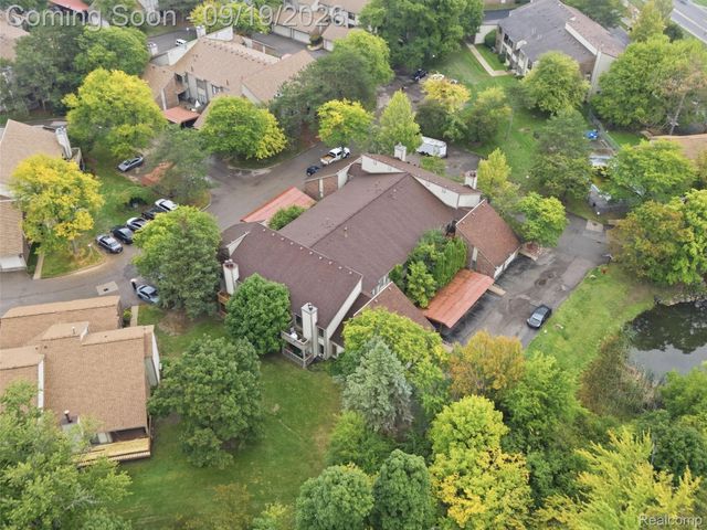 7351 Brynmawr Drive, West Bloomfield Charter Township, MI 48322