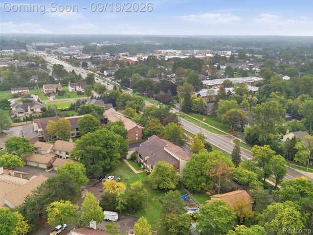 7351 Brynmawr Drive, West Bloomfield Charter Township, MI 48322