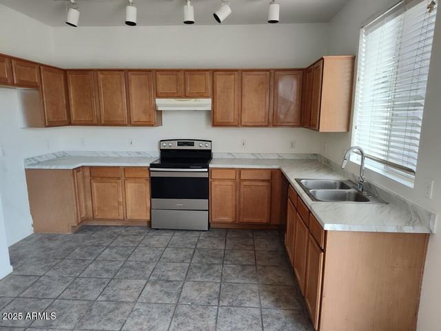 10378 W MONTE VISTA Road, Avondale, AZ 85392