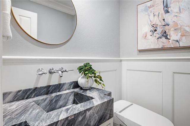 8 N Bayleaf, Irvine, CA 92620