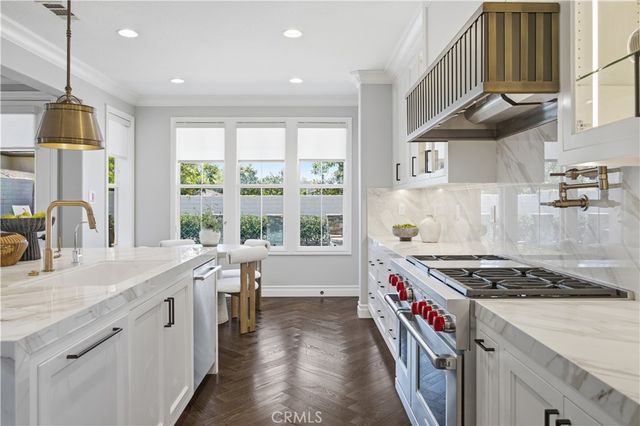 8 N Bayleaf, Irvine, CA 92620