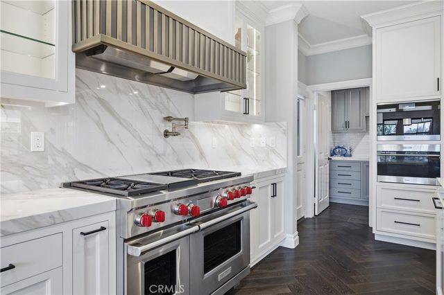 8 N Bayleaf, Irvine, CA 92620