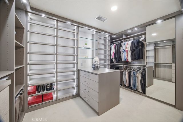 8 N Bayleaf, Irvine, CA 92620