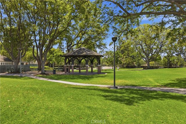 8 N Bayleaf, Irvine, CA 92620