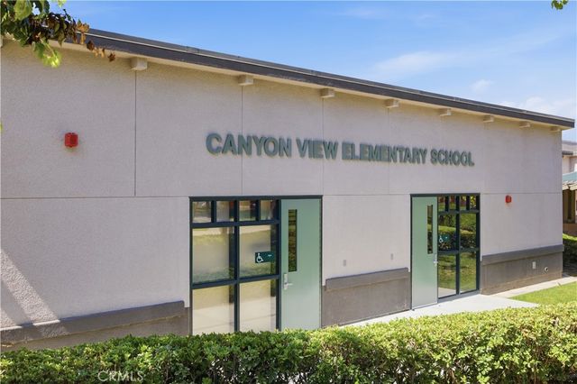 8 N Bayleaf, Irvine, CA 92620