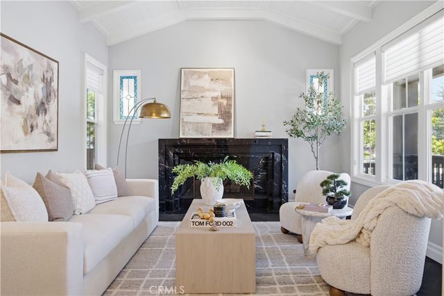 8 N Bayleaf, Irvine, CA 92620