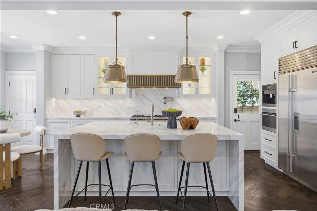 Image 15 of property listing at 8 N Bayleaf, Irvine, CA 92620