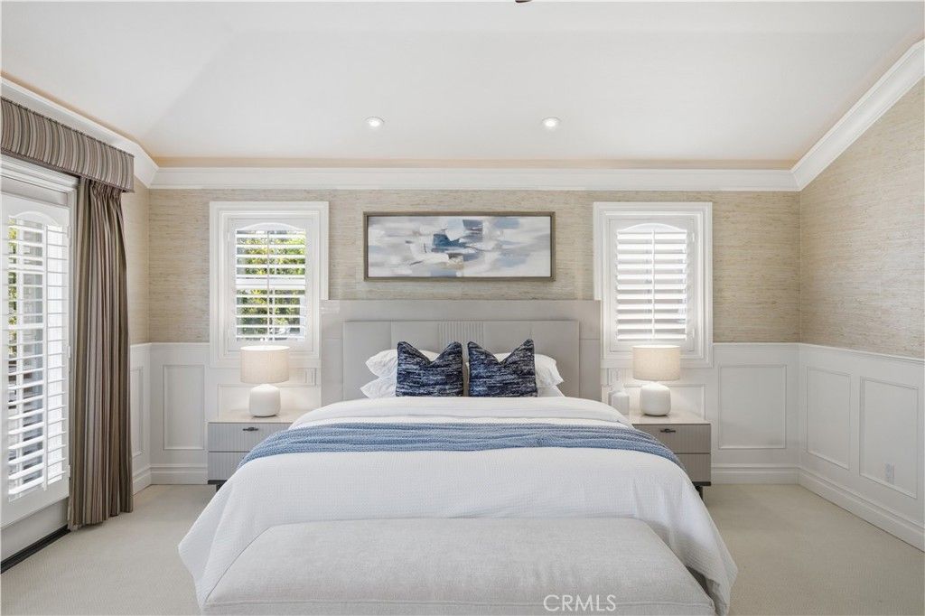 Image 29 of property listing at 8 N Bayleaf, Irvine, CA 92620