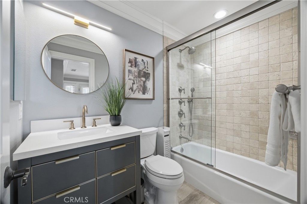 Image 51 of property listing at 8 N Bayleaf, Irvine, CA 92620