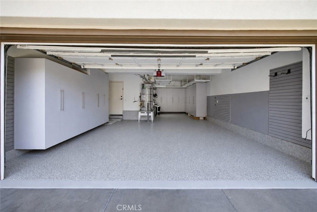 Image 62 of property listing at 8 N Bayleaf, Irvine, CA 92620