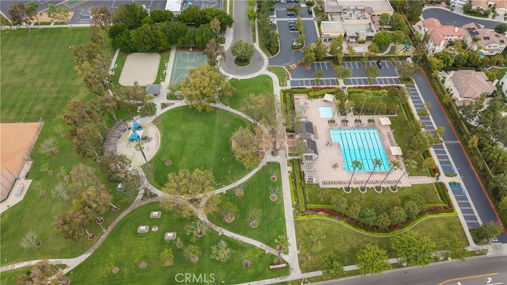 Image 65 of property listing at 8 N Bayleaf, Irvine, CA 92620