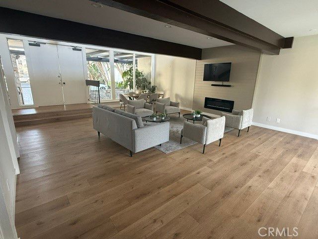 18645 Hatteras 206, Tarzana, CA 91356
