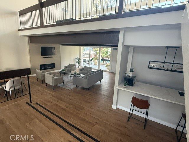 18645 Hatteras 206, Tarzana, CA 91356