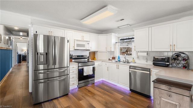 275 Cliffwood Drive, Kernersville, NC 27284