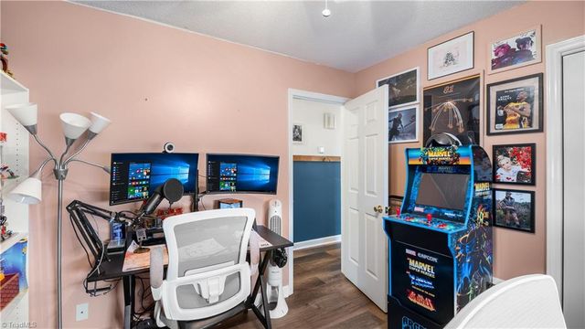 275 Cliffwood Drive, Kernersville, NC 27284