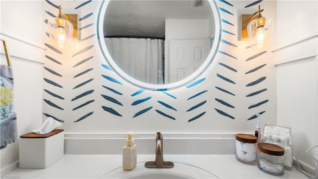 275 Cliffwood Drive, Kernersville, NC 27284