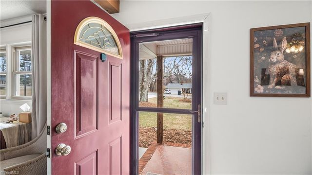 275 Cliffwood Drive, Kernersville, NC 27284