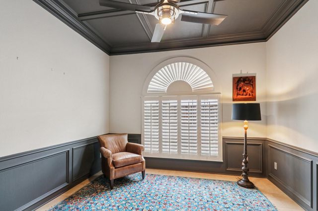 18 Woodmere Place, The Woodlands, TX 77381