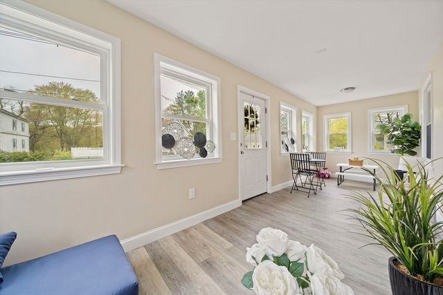 93 Cross St, Randolph, MA 02368