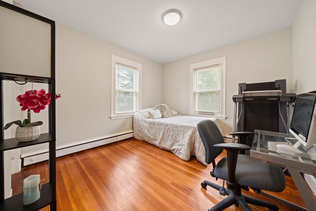 93 Cross St, Randolph, MA 02368