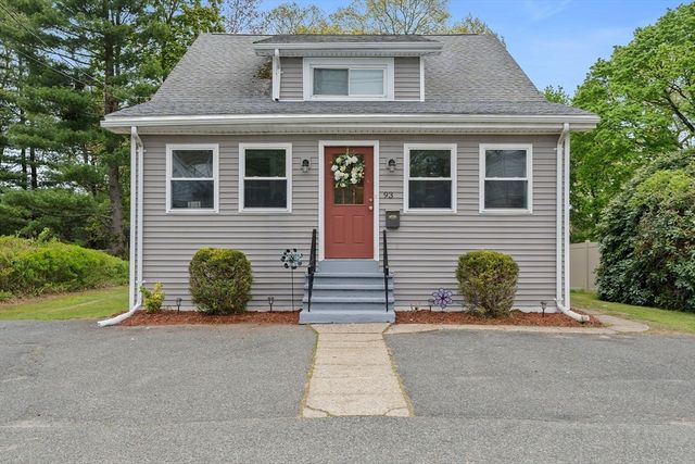 93 Cross St, Randolph, MA 02368