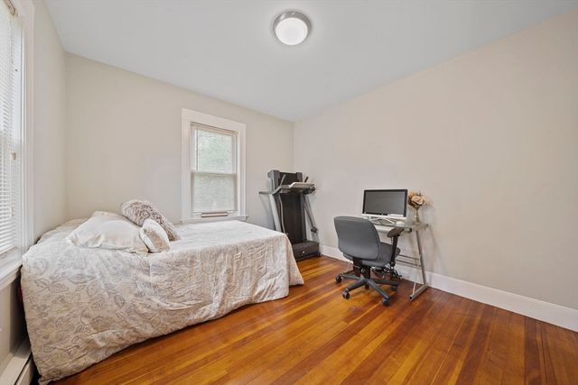 93 Cross St, Randolph, MA 02368