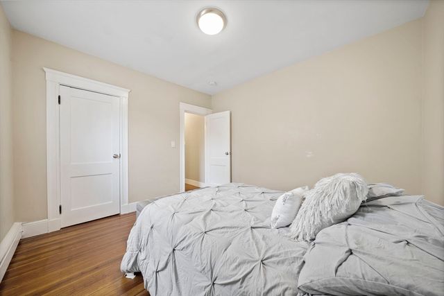 93 Cross St, Randolph, MA 02368