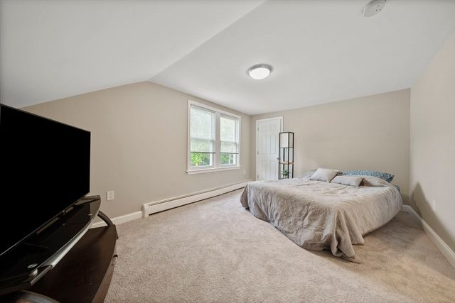 93 Cross St, Randolph, MA 02368
