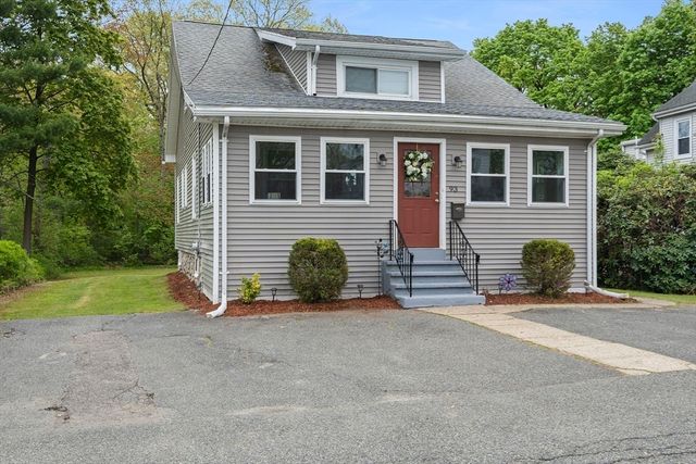 93 Cross St, Randolph, MA 02368