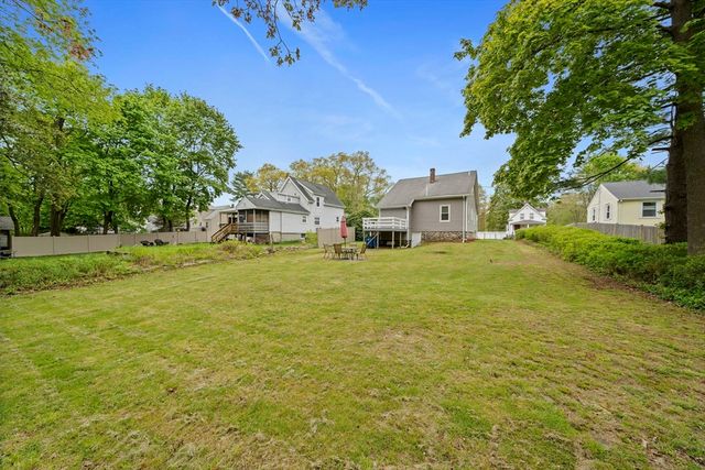 93 Cross St, Randolph, MA 02368