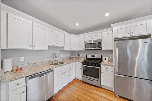 93 Cross St, Randolph, MA 02368