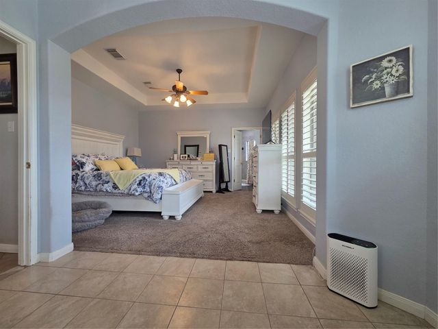 318 Sunrise Blvd, Angleton, TX 77515