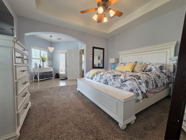 318 Sunrise Blvd, Angleton, TX 77515