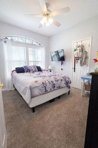 318 Sunrise Blvd, Angleton, TX 77515