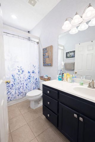 318 Sunrise Blvd, Angleton, TX 77515