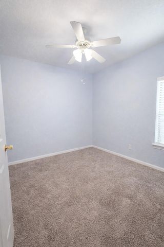 318 Sunrise Blvd, Angleton, TX 77515