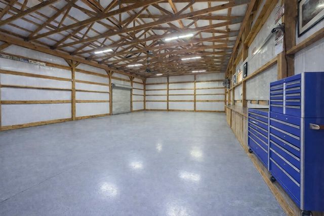 318 Sunrise Blvd, Angleton, TX 77515