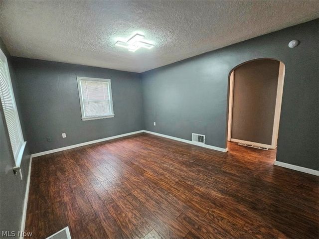 1368 Orlando Avenue, Akron, OH 44320