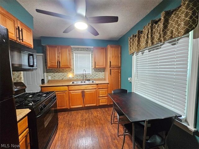 1368 Orlando Avenue, Akron, OH 44320