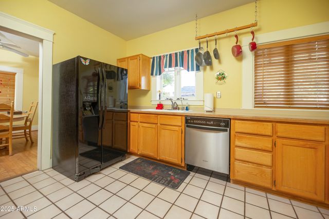 1650 N 10TH Street, Phoenix, AZ 85006