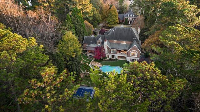 5250 London Drive, Atlanta, GA 30327